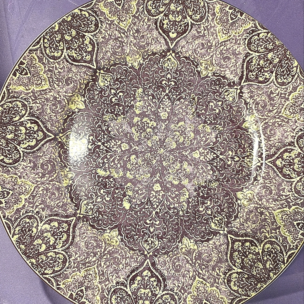 Intricate Patterned Decorative Plate